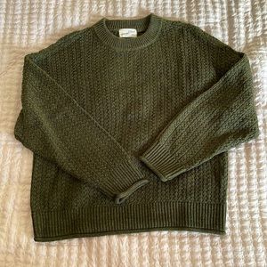 nwot green knit sweater